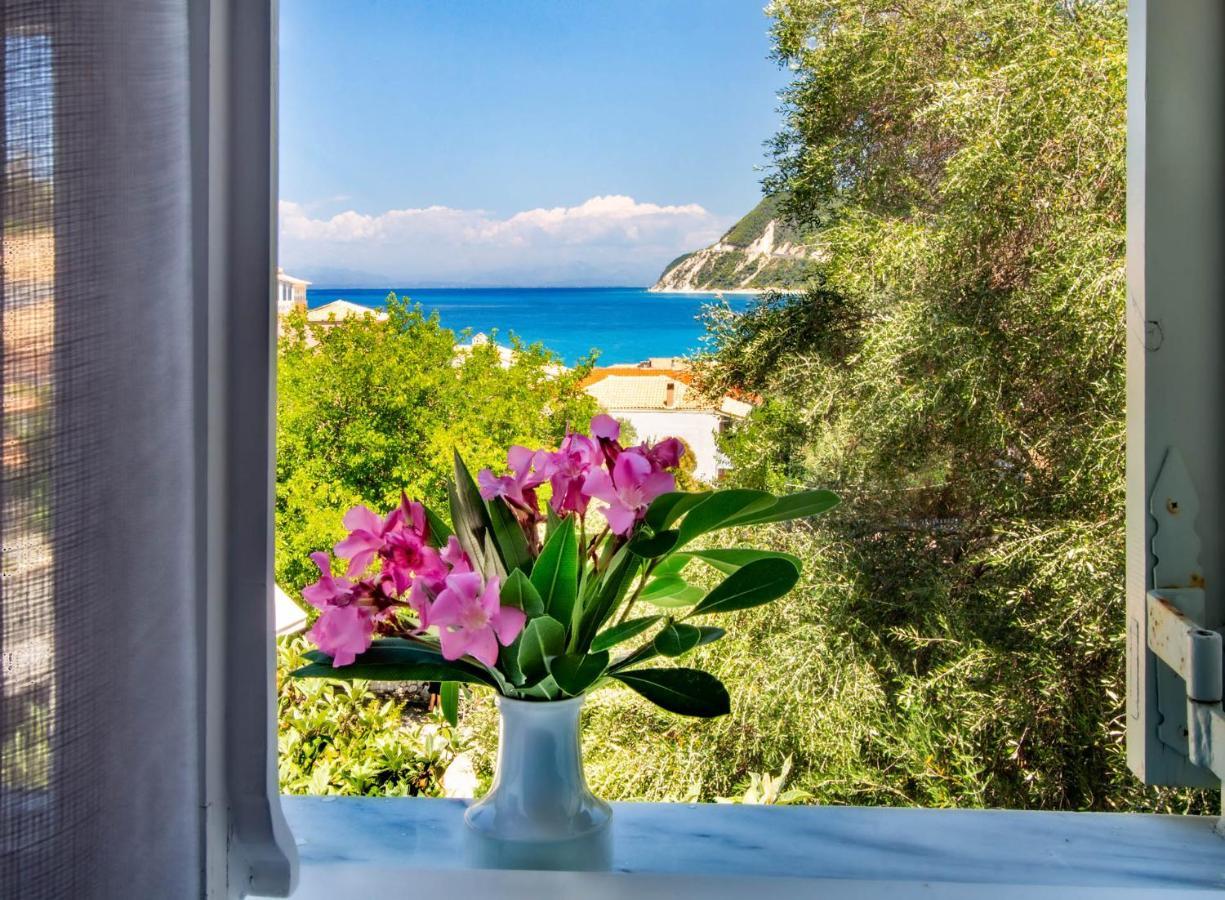 Nefeli Hotel Agios Nikitas Exterior photo
